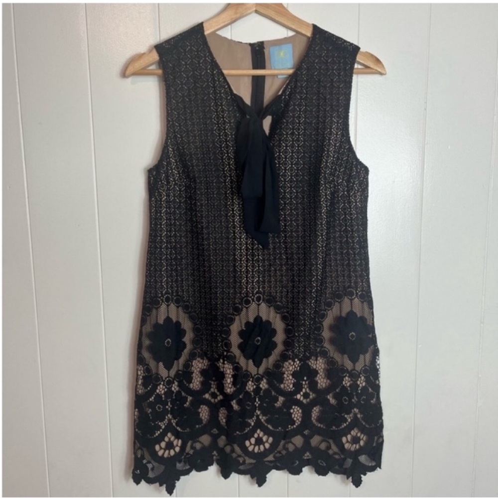 Cece Shift Mini Dress Lace Overlay Bow Sleeveless Dainty Feminine Black Nude 2